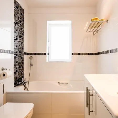 빌라 Golf Del Sur Sleeps 6 With Pool Air Con And Wifi *